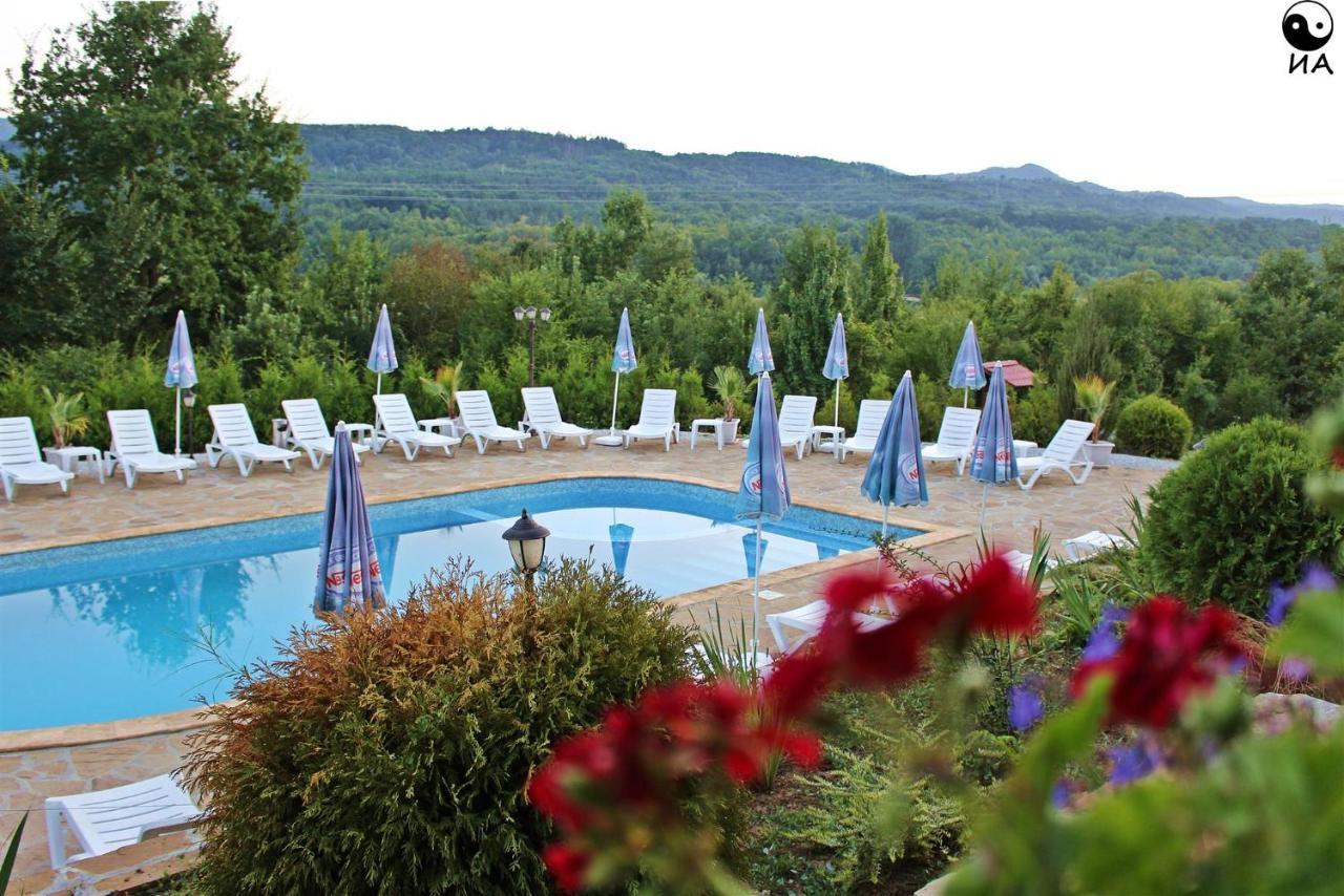 Family Complex Krisbo Ξενοδοχείο Donkovtsi Εξωτερικό φωτογραφία